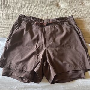 CRZ YOGA Men's Brown Athletic Shorts - Drawstring Waist
